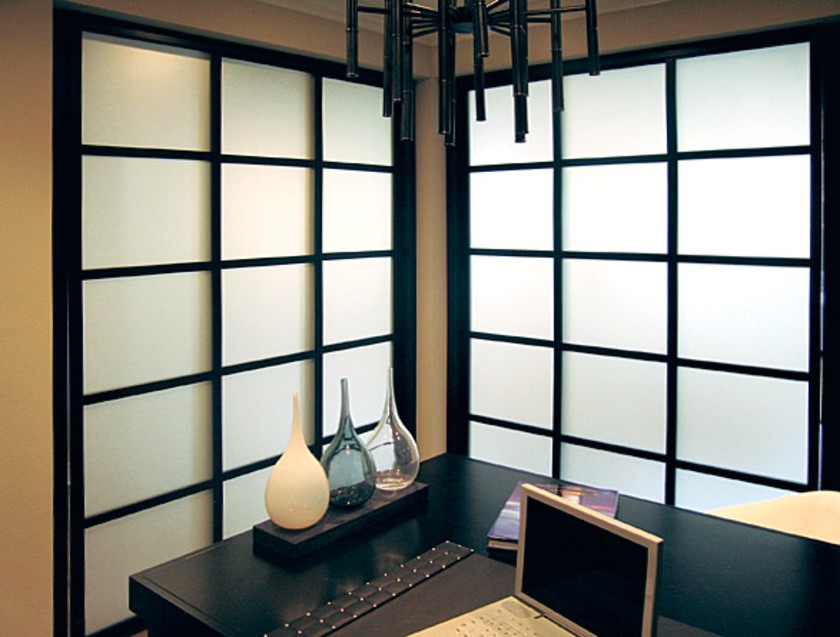 Угловая перегородка в японском стиле с матовым стеклом Подольск
