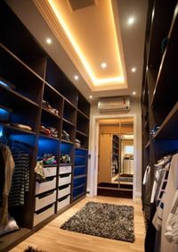 Большая открытая гардеробная комната с комбинированным наполнением Подольск